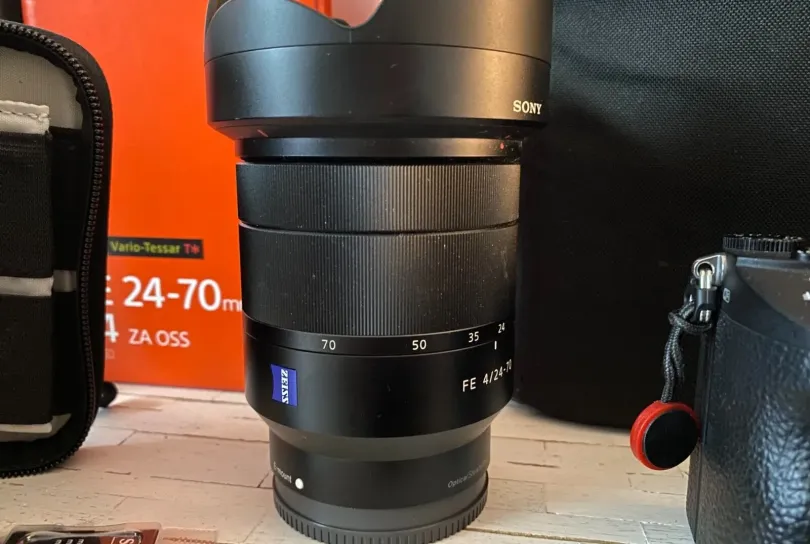 SONY A7III 24 MP con Zeiss FE 24-70 + accessori, Svizzera, Lugano