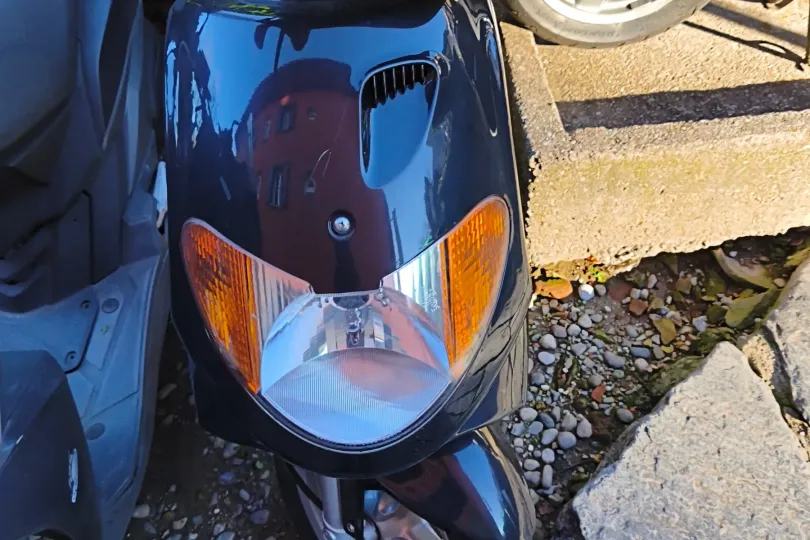 Noleggio scooter , Svizzera, Lugano, 70,00 CHF