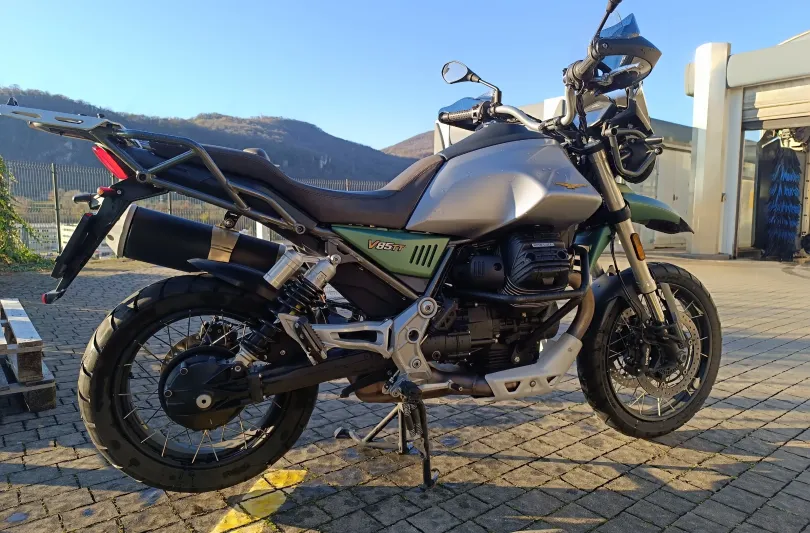 Moto Guzzi V85TT Centenario, Gebraucht, Schweiz, Coldrerio