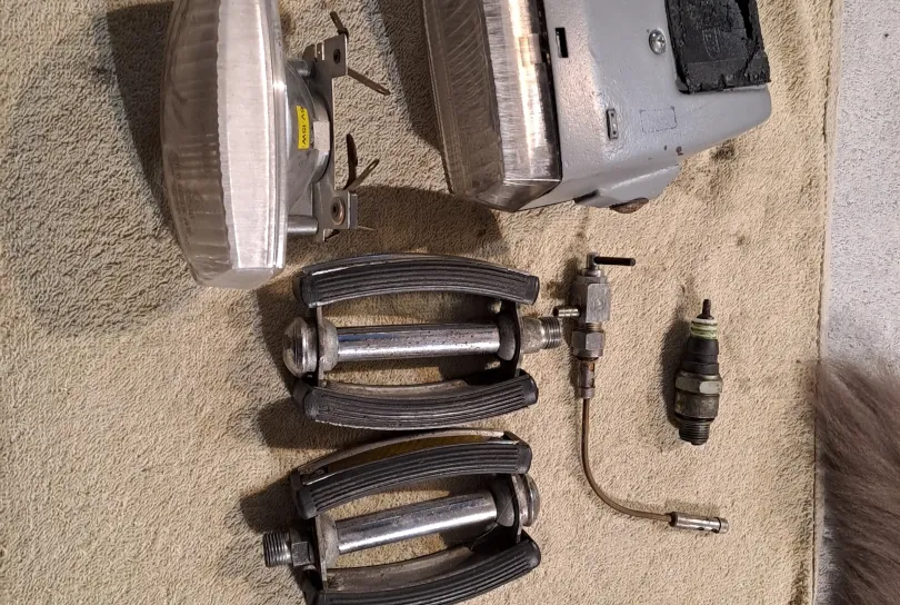 Pezzi Ciao 2 serire, Suisse, Riva San Vitale