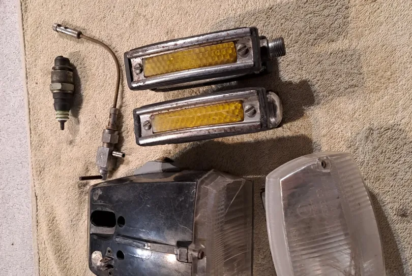 Pezzi Ciao 2 serire, Suisse, Riva San Vitale