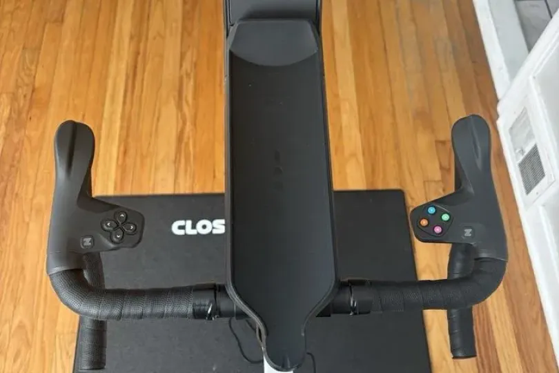 Pack home trainer connecté Zwift Ride + Wahoo Kick, Svizzera