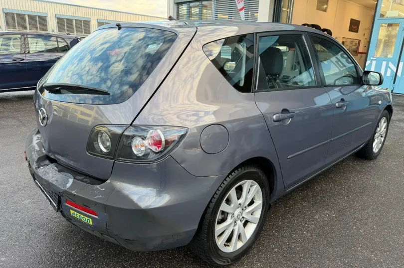 MAZDA 3 1.6 16V Confort, Usato, Svizzera, Hunenberg