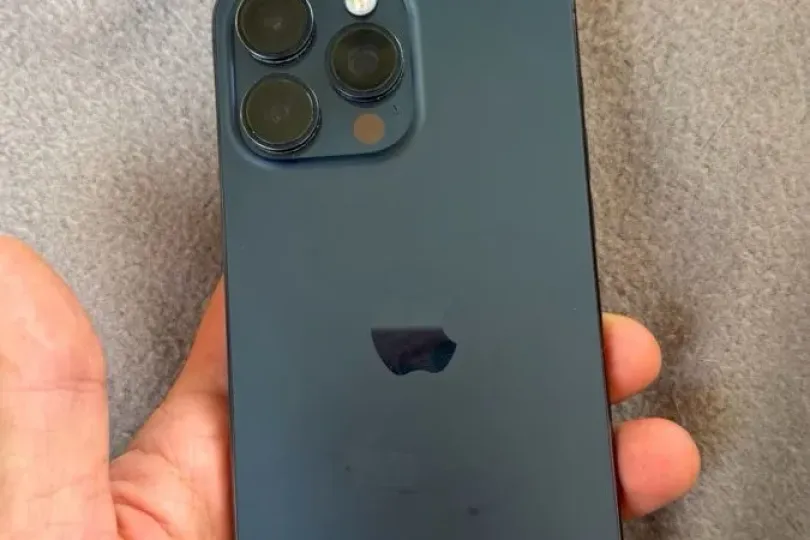 Iphone 15 pro max , Svizzera, Villars-sur-Glane