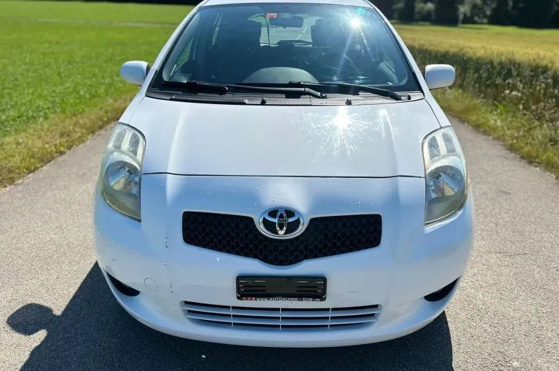 TOYOTA Yaris 1.3 Linea Luna, Usagé, Suisse, Hunenberg