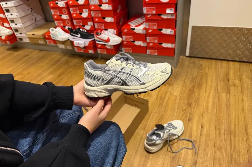 Asics, Svizzera, Aarau