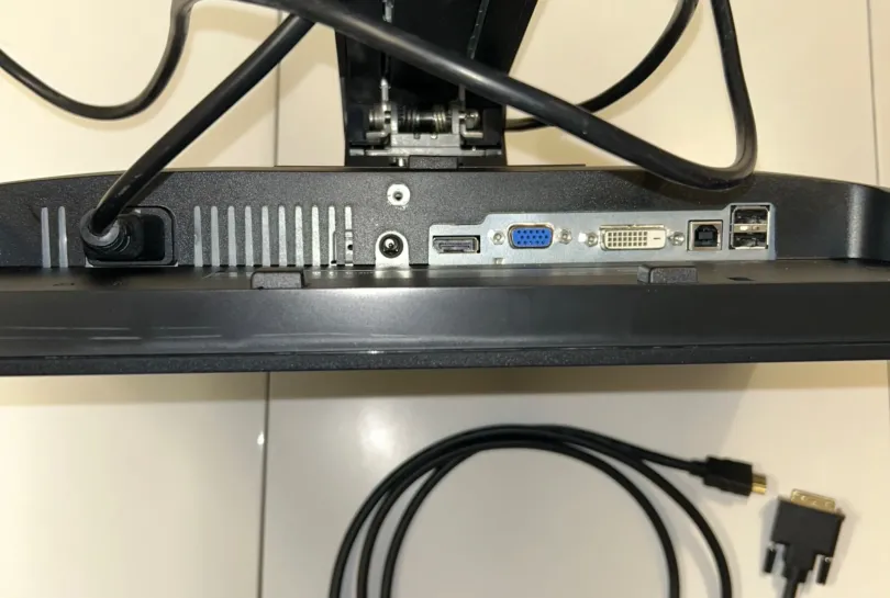 Dell Computerbildschirm voll funktionsfähig, Svizzera, Zurich