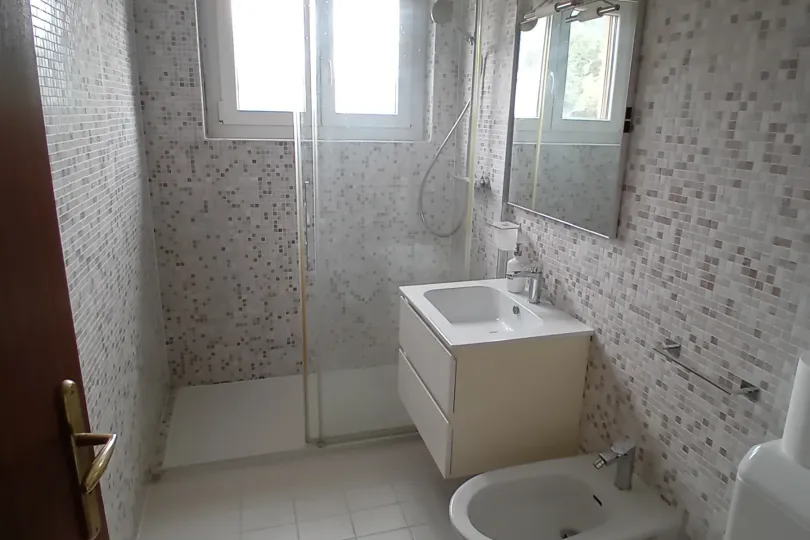 Caslano appartamento 4.5 ultimo piano, Svizzera, Caslano